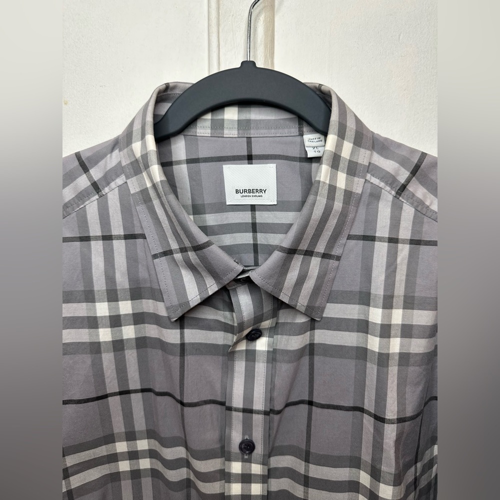 Burberry Check Cotton Poplin Shirt in Seal Grey - Picture 2 of 5